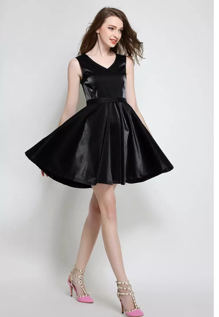 Collectibles New Symphony Fabric Dress S04055BK.