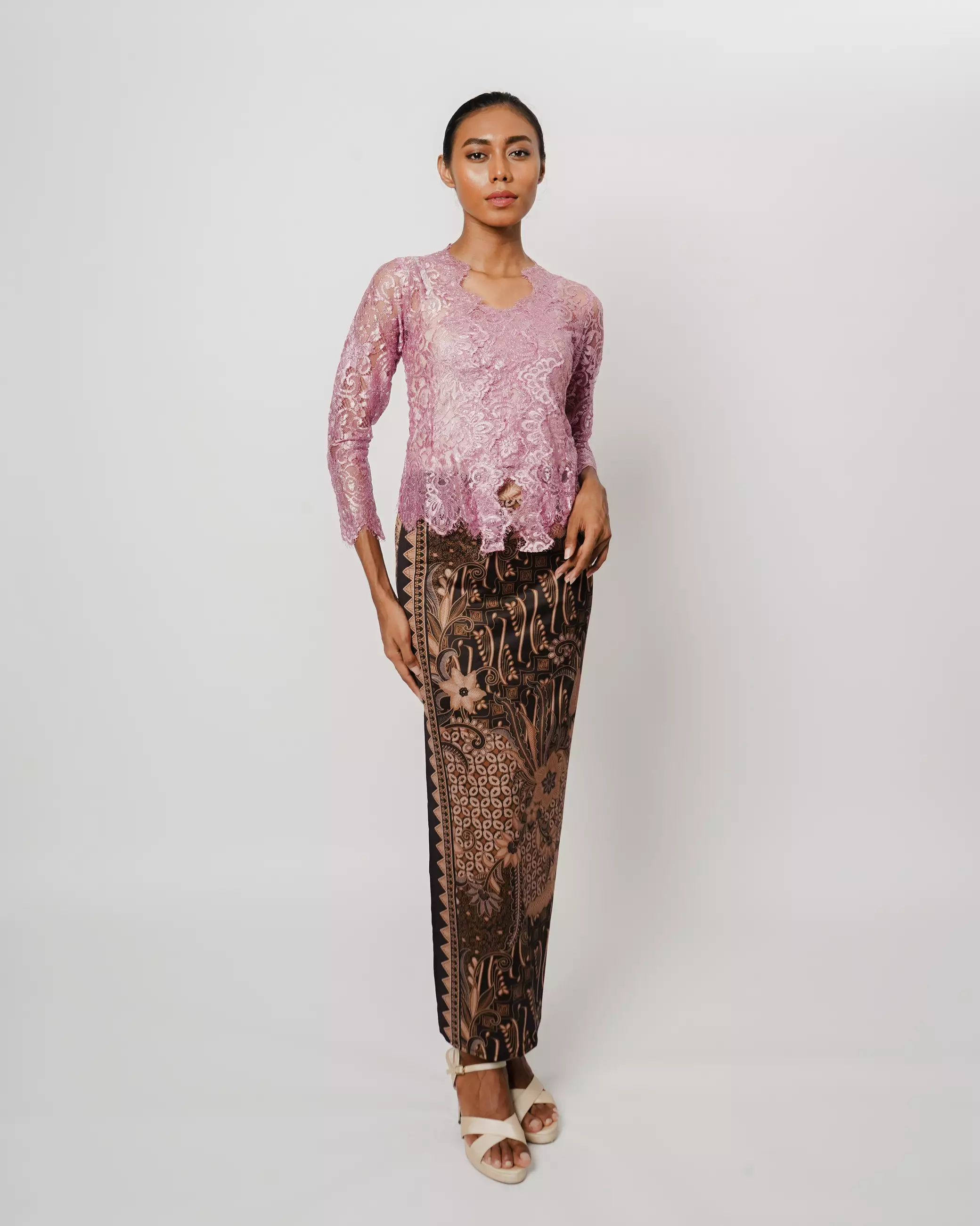 KEBAYA DELUXE 2 PINK