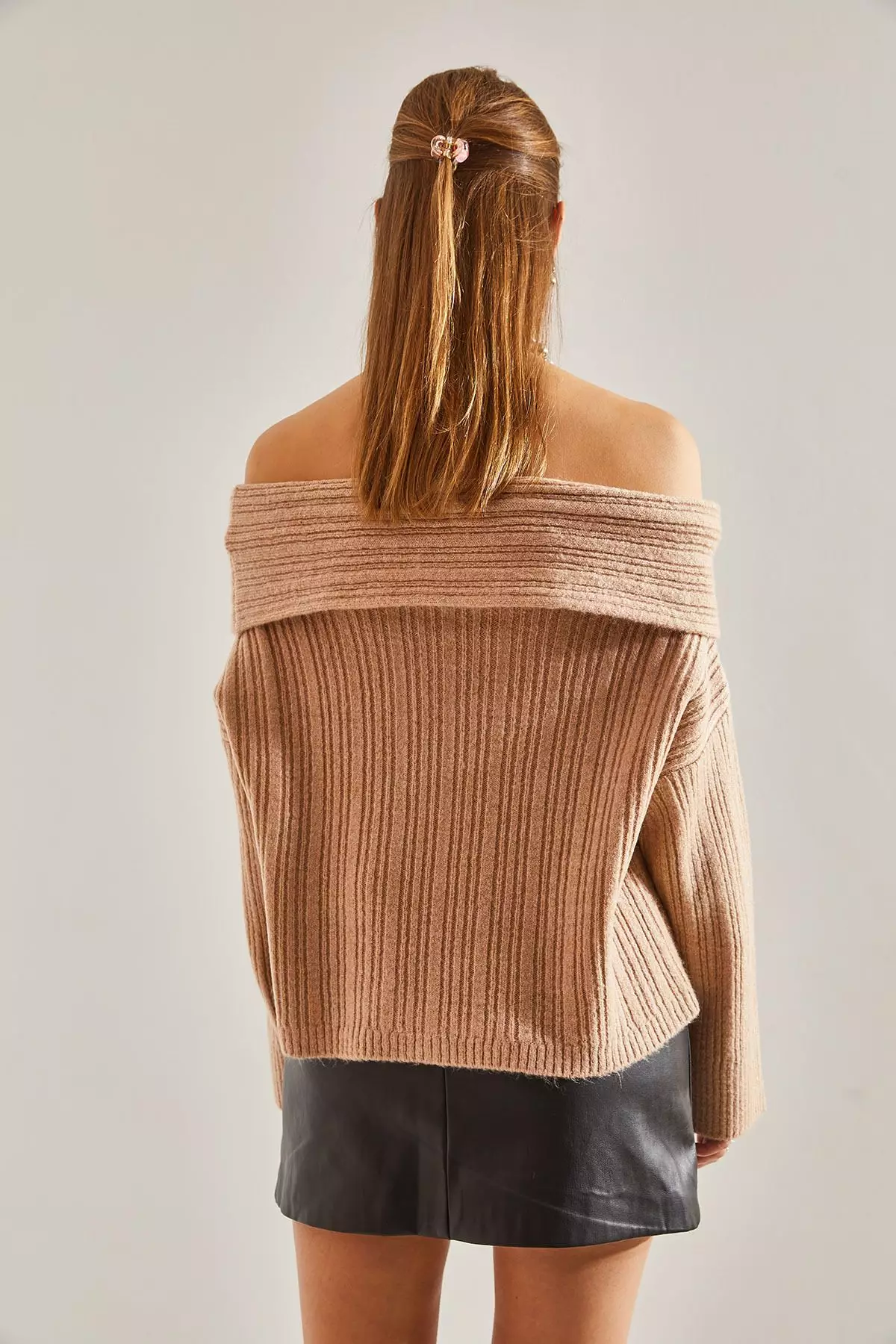 Women's Ruffle Collar Sweater