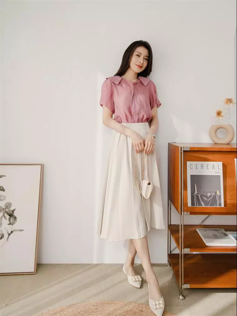 Slightly sheer ruffled collar puff sleeve top [AB18399]