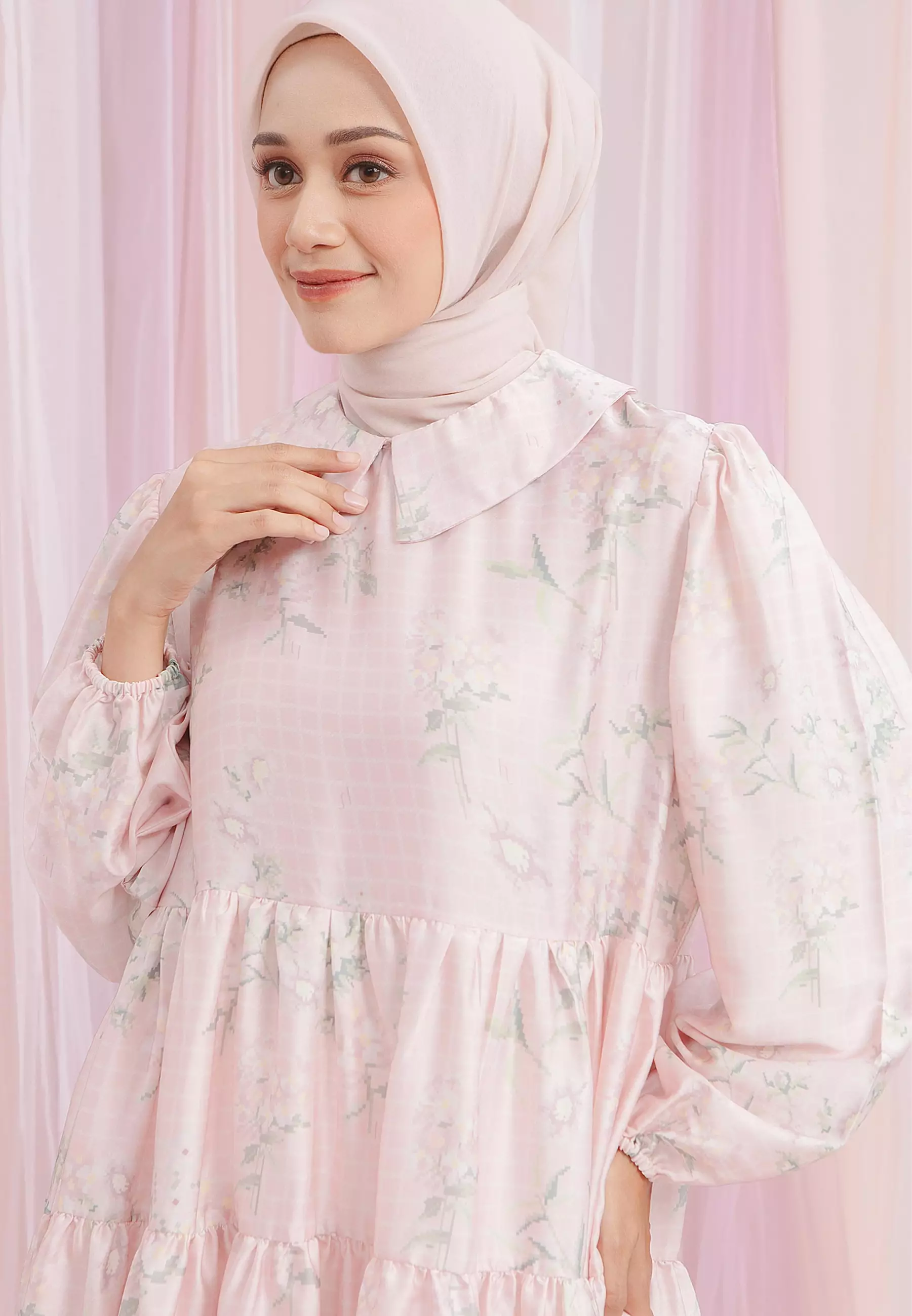 HijabChic Maude Carnation Pink Tunic - Tunik Lebaran Motif Bunga Satin Premium Layer Kerut Mewah