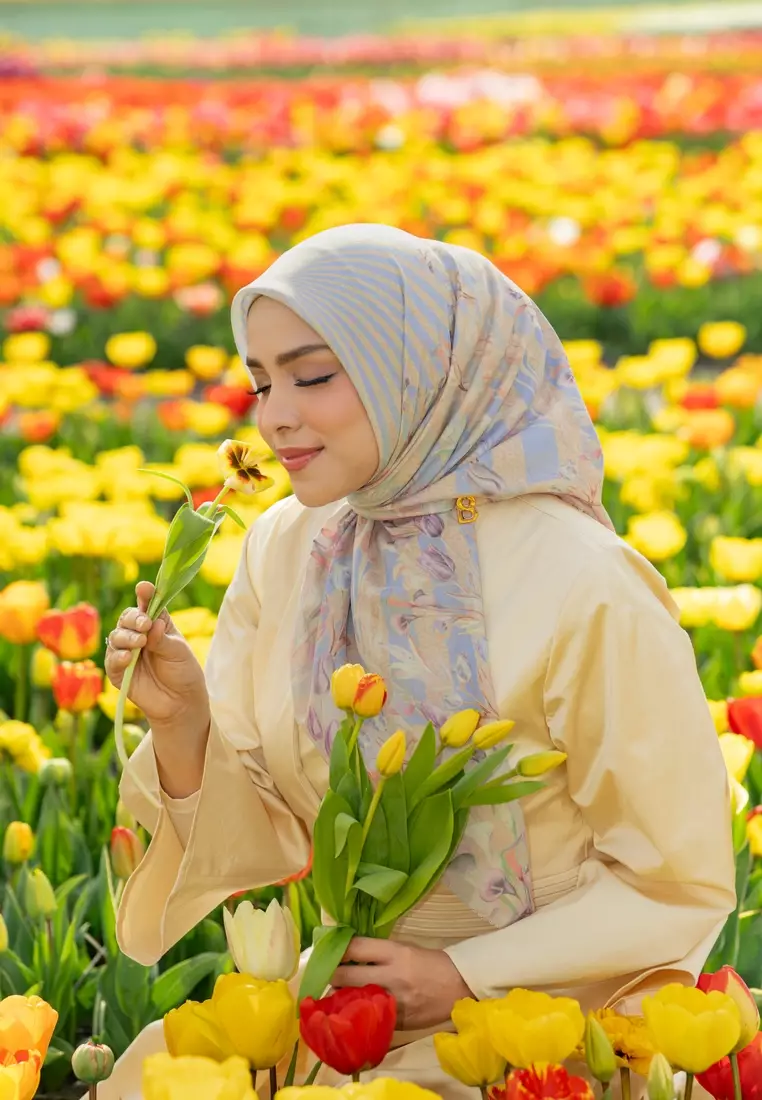 Tulip Voile Square - Sunshine