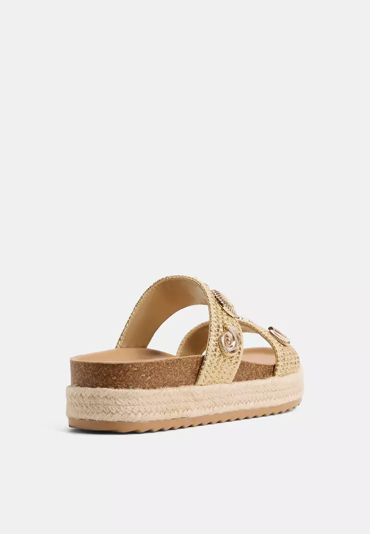 Janny Wedge Sandals