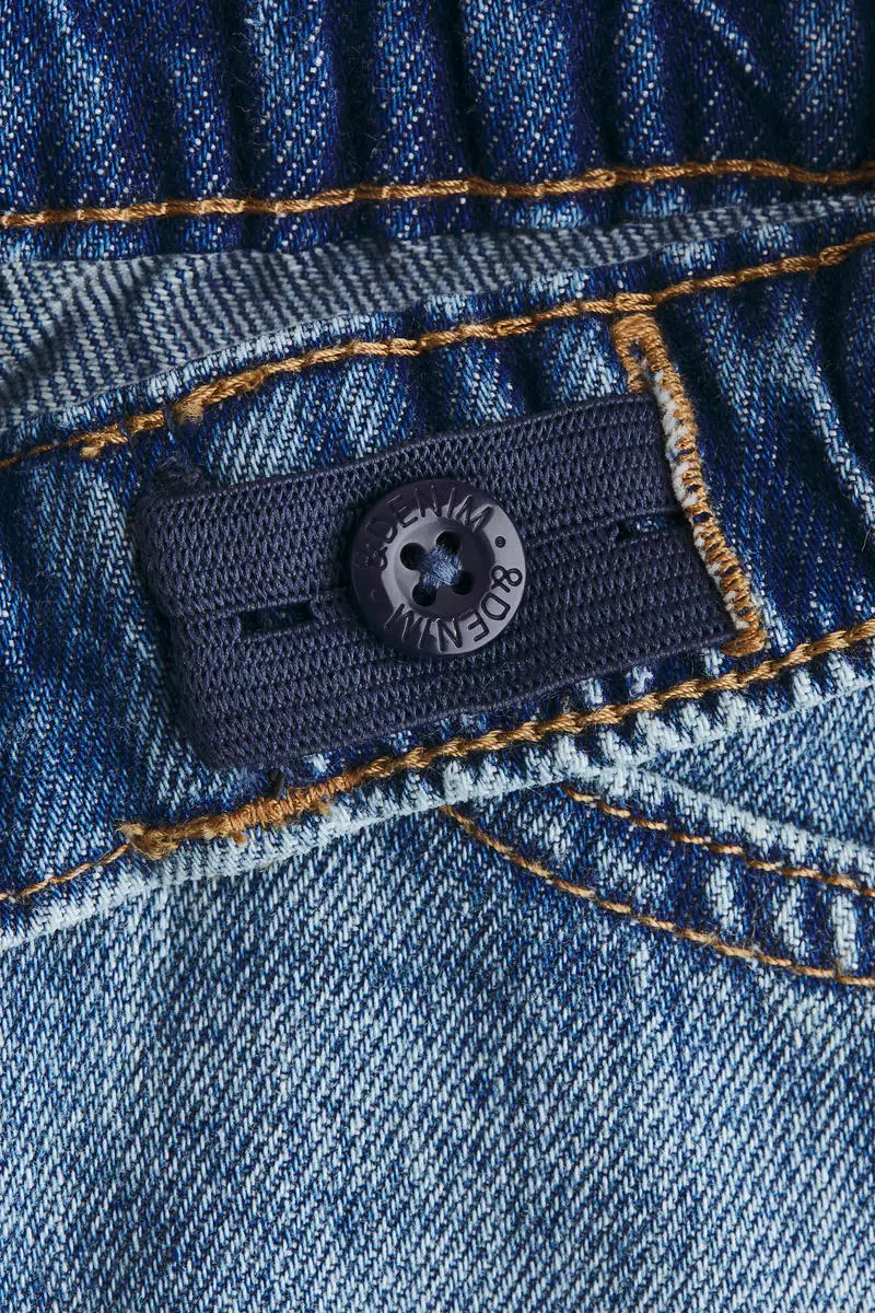 Loose Fit Jeans