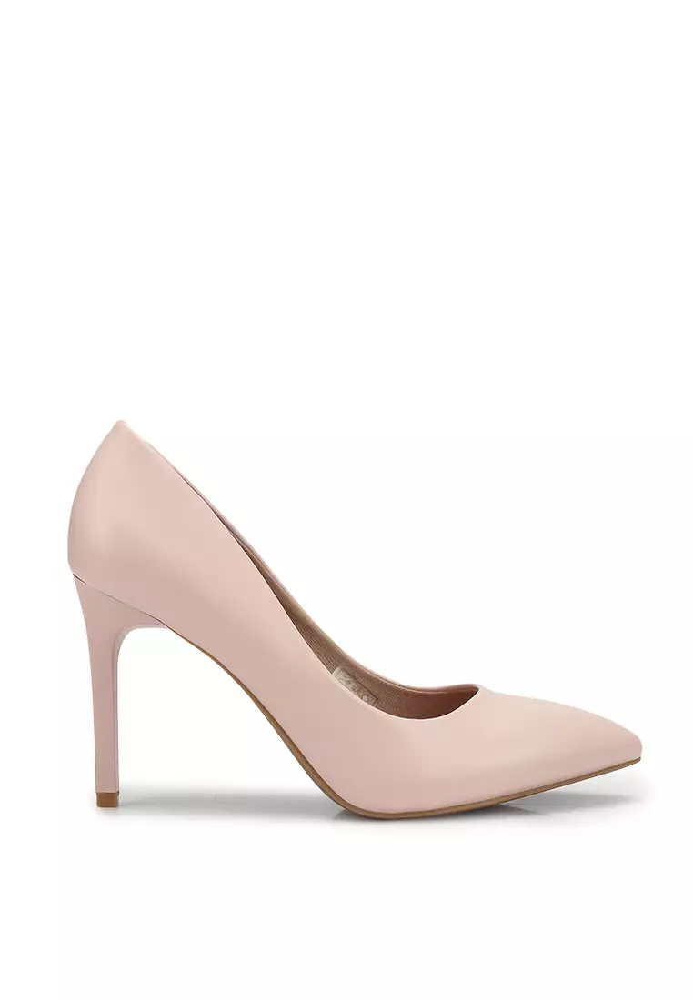 Discount on Betsy  shoes - SKU: Arabella Pump Heels