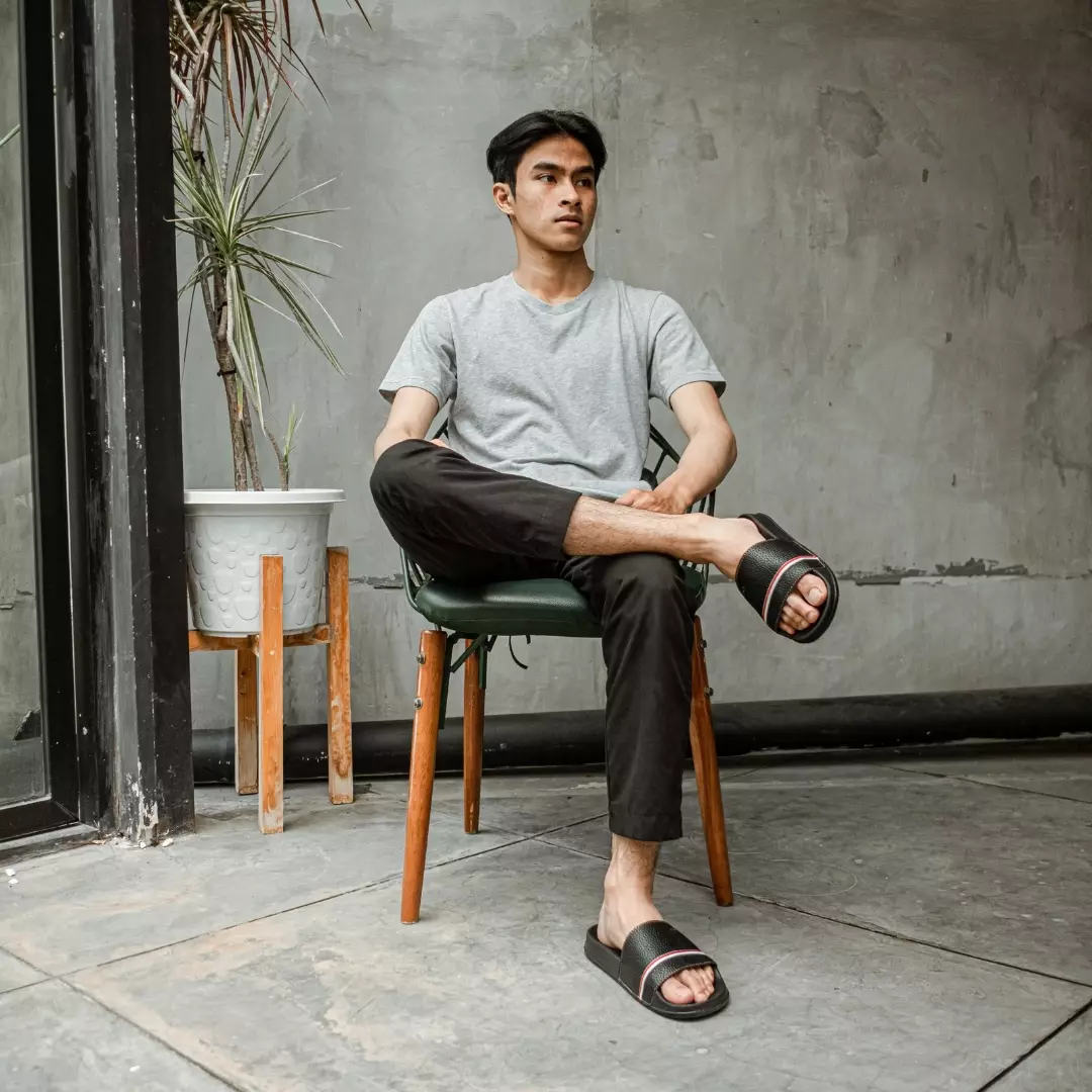 Sandal Pria Cogen Stripe - Black