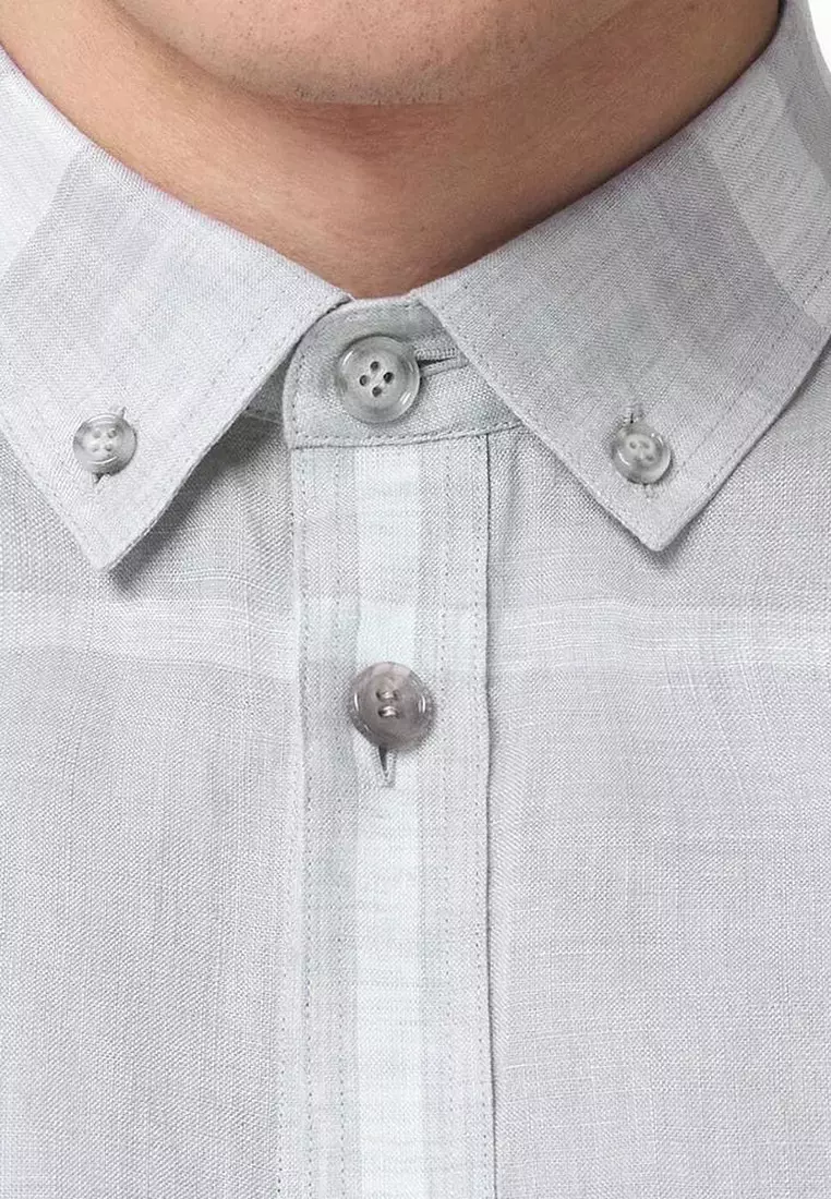Button-down Collar Check Shirt in Grey Taupe