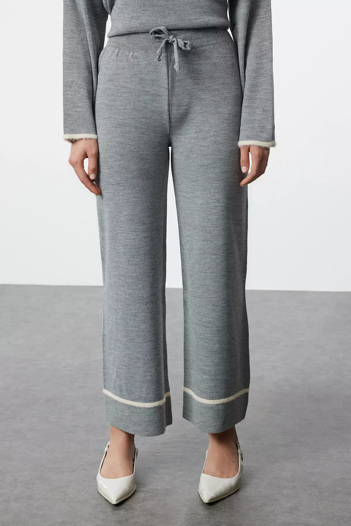 Anthracite Wide Fit Feather Thread Knitwear Bottom Top Set