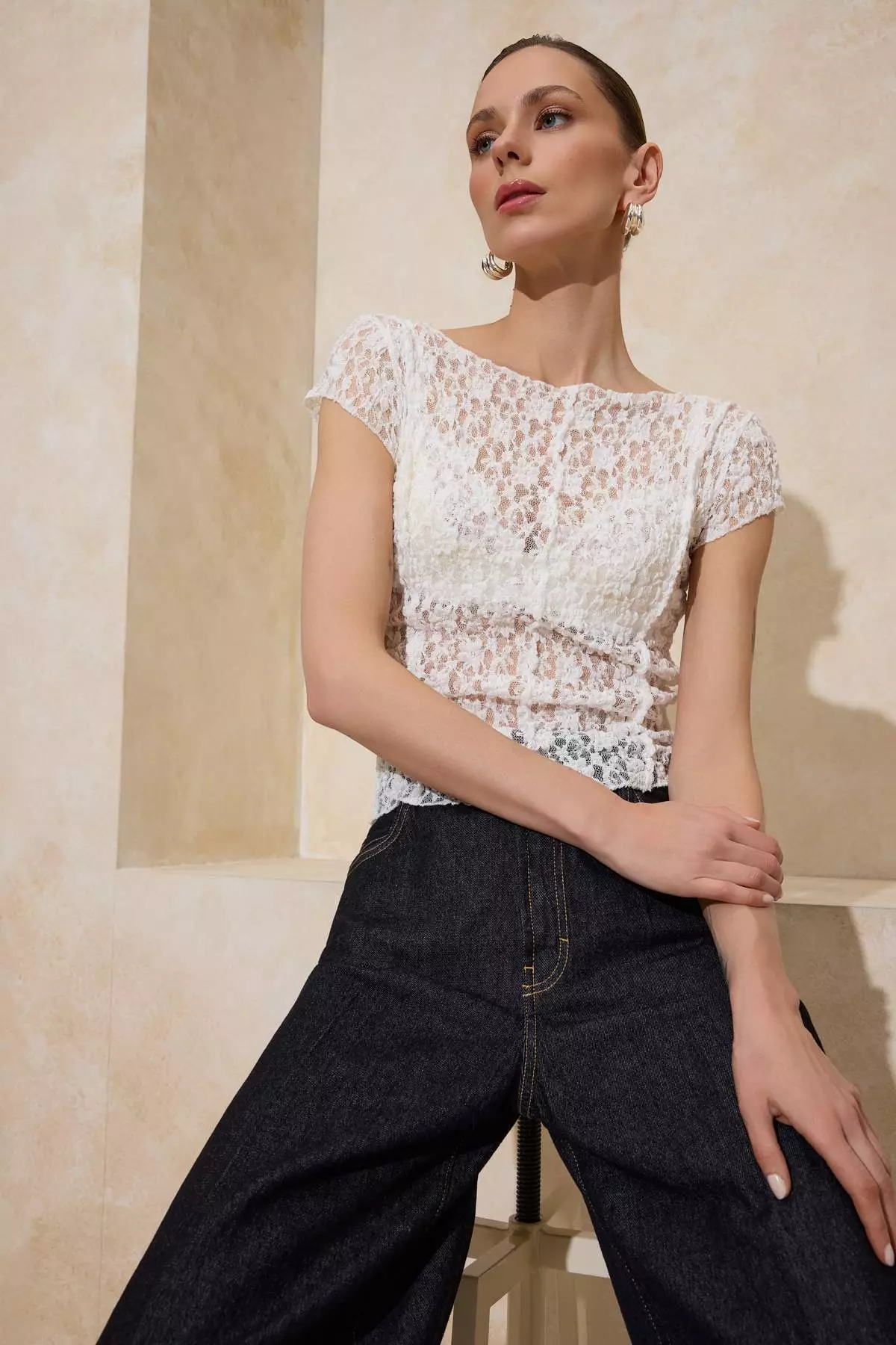 Ecru Fitted/Bodycon Boat Neck Short Sleeve Lace Knitted Blouse Twoss26Bz185