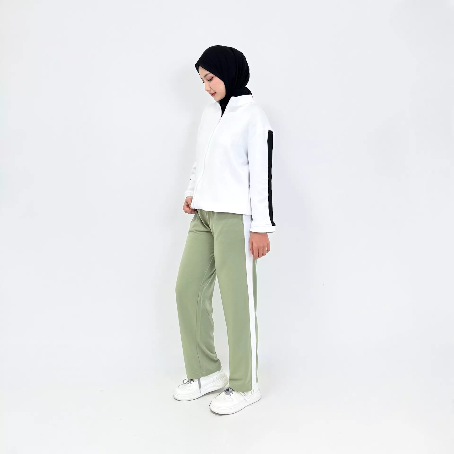 Setelan Jaket Sporty PUTIH- MINT Onset Baju Olahraga Muslimah