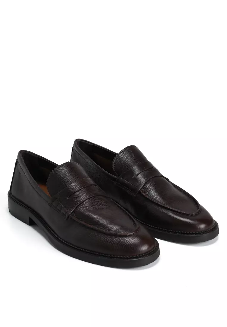 Melville-In Shoes