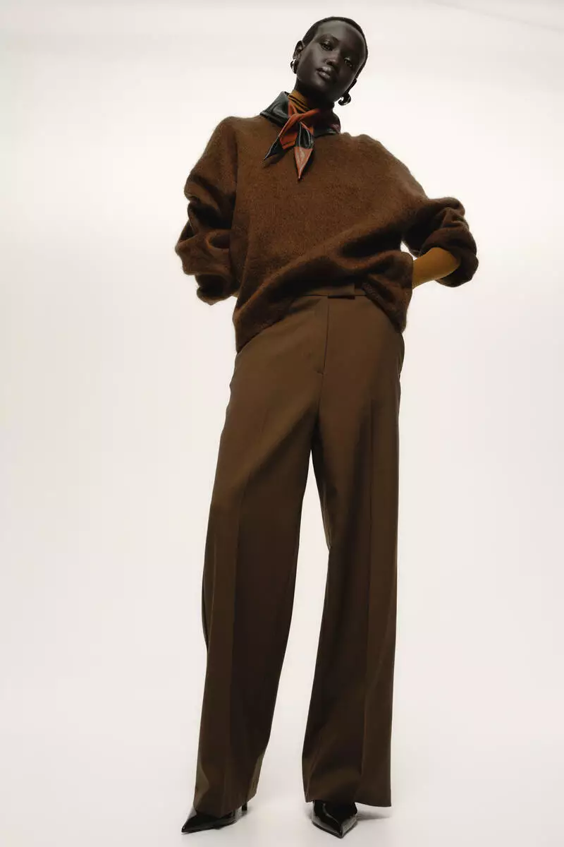 High-waisted tailored trousers