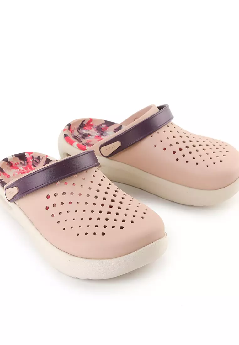 InMotion Marbled Clog