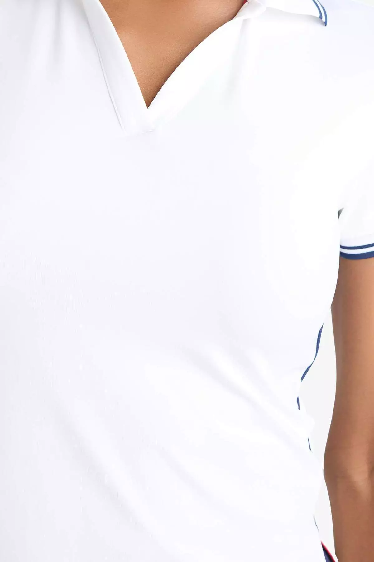 Defactofit Standard Fit Polo Neck Athlete Short Sleeve T-Shirt D9300Ax25Sp