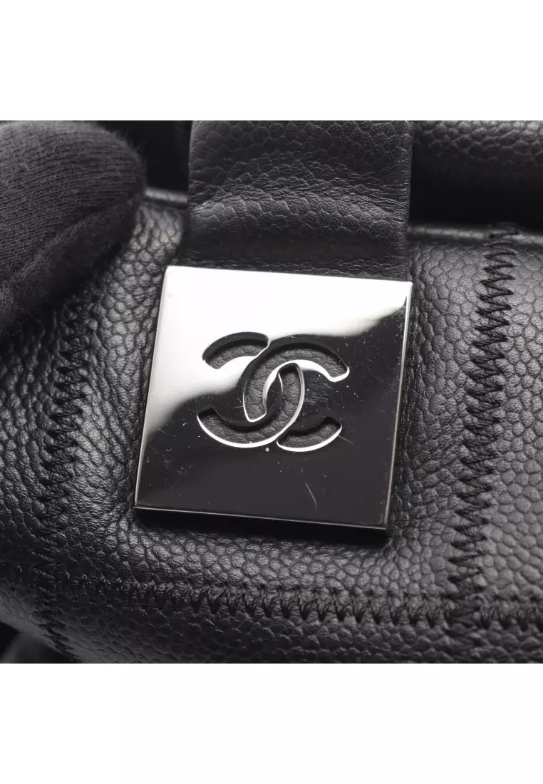 Pre-Loved Chanel chocolate bar Handbag mini boston bag Caviar skin black silver hardware