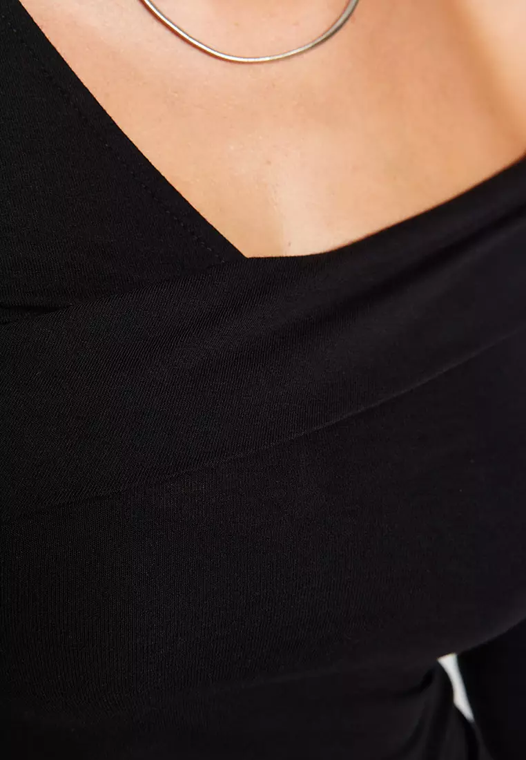 Long Sleeved Crop Top