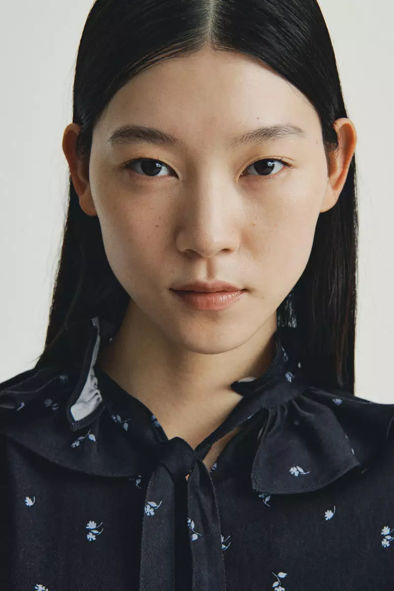 Frill-collar dress