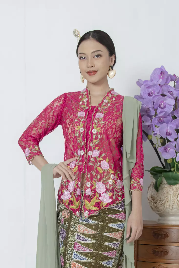 Kebaya Encim Nyonya Kebaya