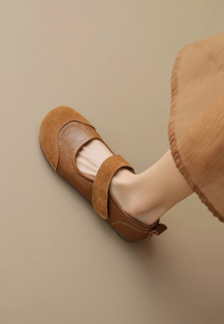 Comfortable Velcro Mary Jane Shoes WW612-2