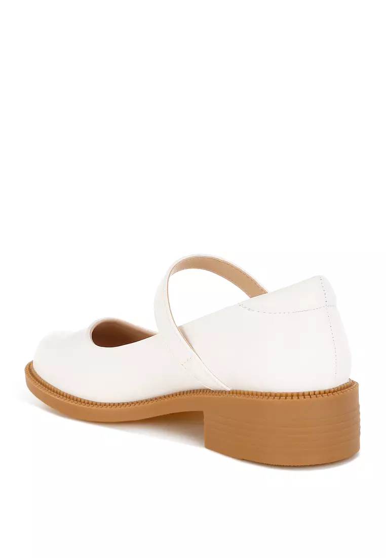 Sepatu Mary Jane Kulit Imitasi Warna Putih