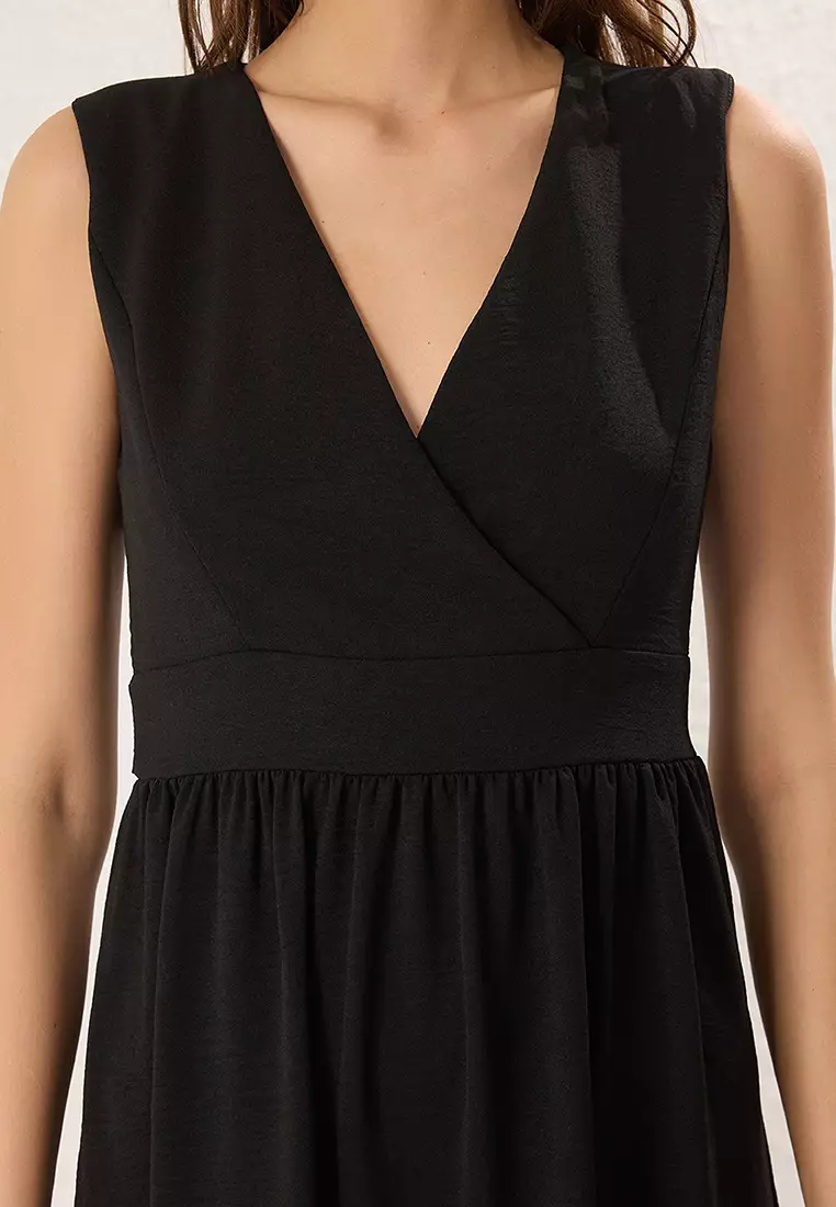 Black Plain Skirt Waist Opening Double Breasted Midi Woven Dress TWOSS25EL00201