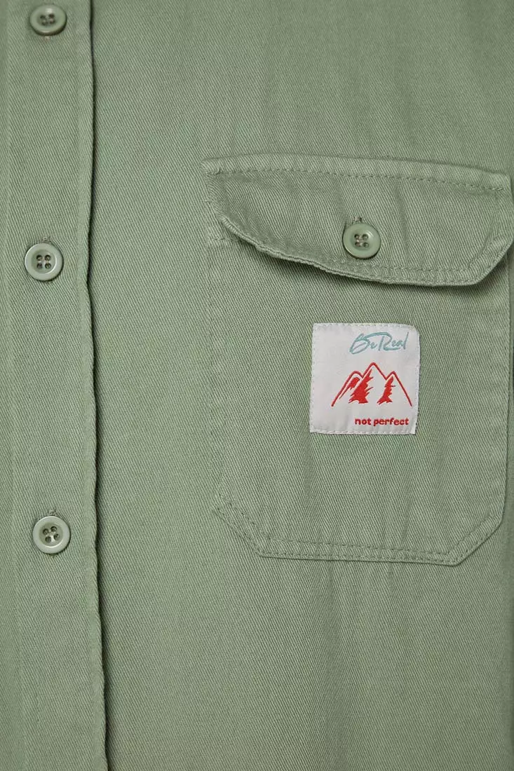 Khaki Men's Relaxed Fit Tag Detail Single Pocket Shirt.