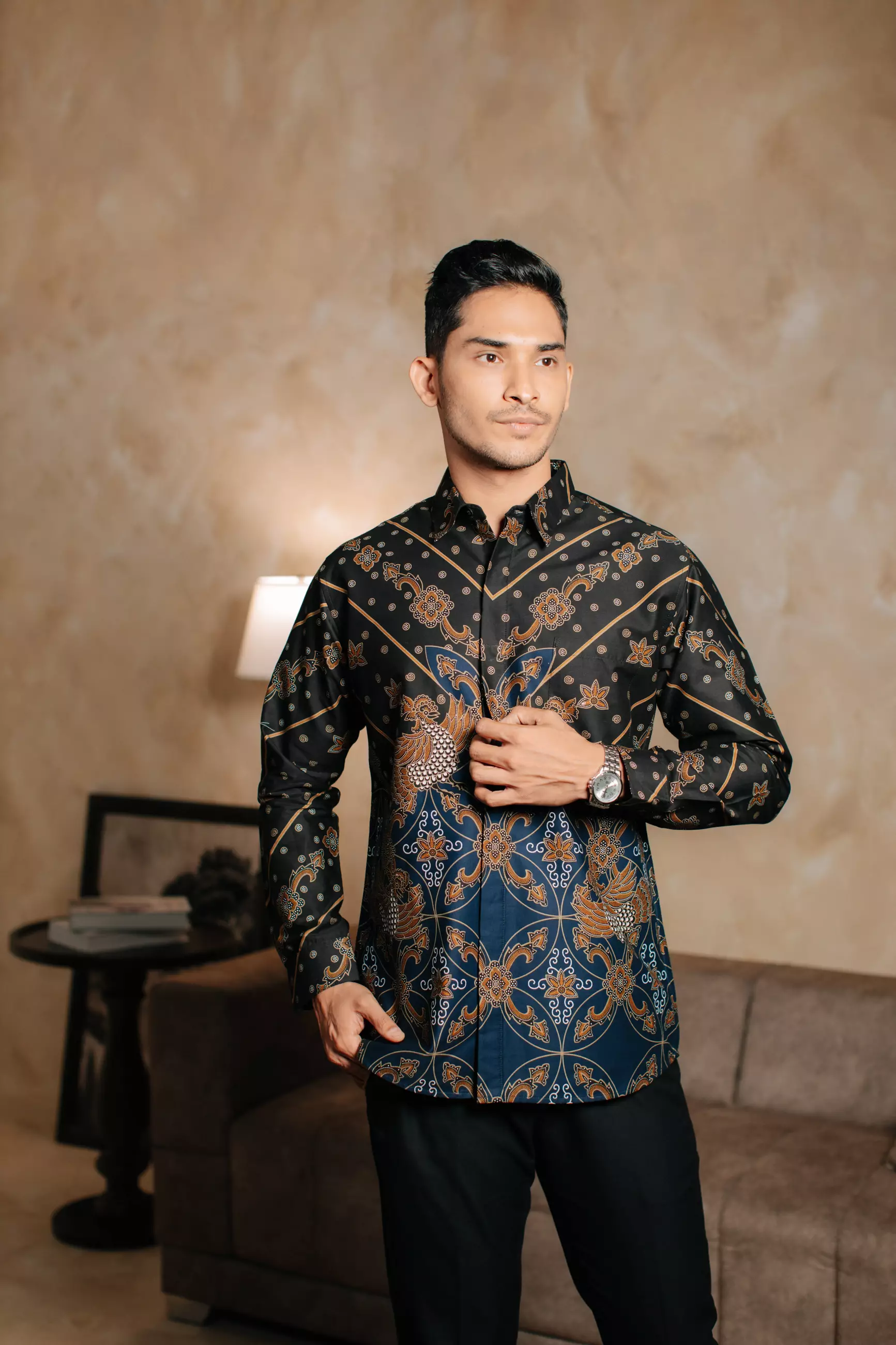 Atara Black Kemeja Batik Pria Slim Fit Tricot Katun Lengan Panjang