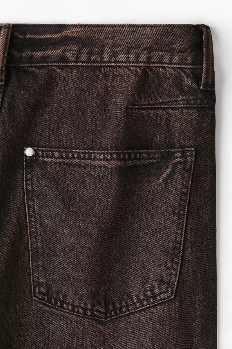 Baggy darted jeans