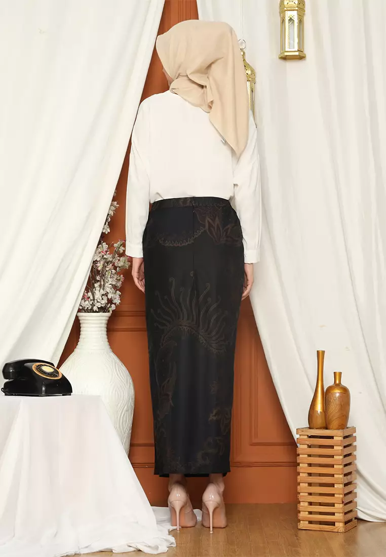 Enzy Batik Rok Batik Senapati - Black
