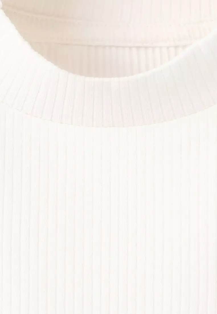 Ribbed Long-Sleeved T-Shirt