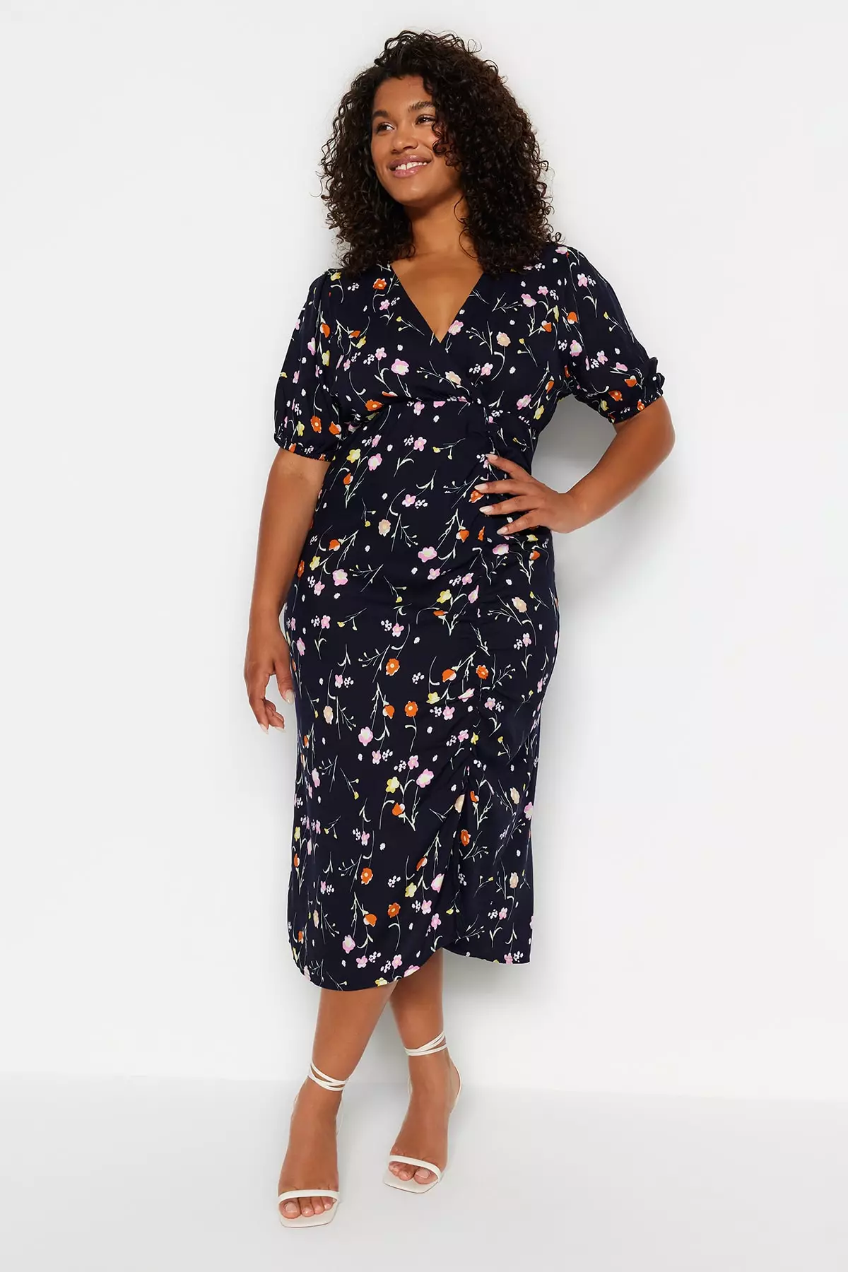 Buy Trendyol Plus Size Floral Pattern Midi Dress 2025 Online ZALORA