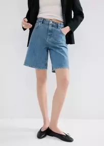 Biru Medium