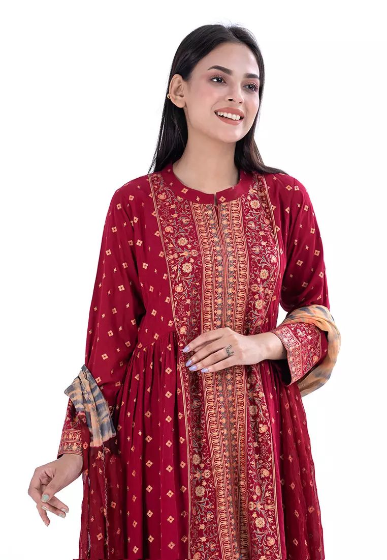 Le Reve 红色粘胶民族风上衣和下装，配围巾