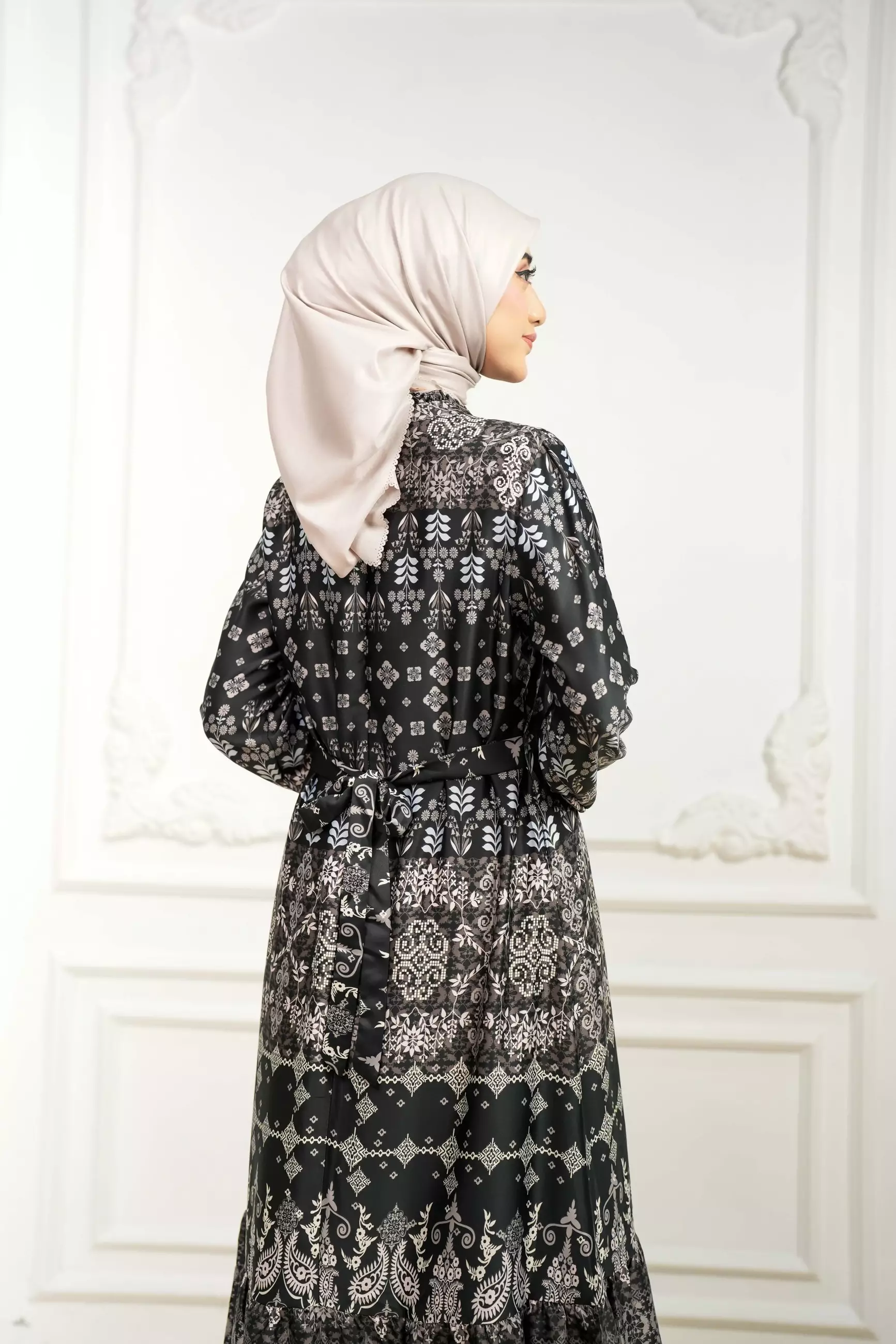 Maglia Hitam Gamis Wanita
