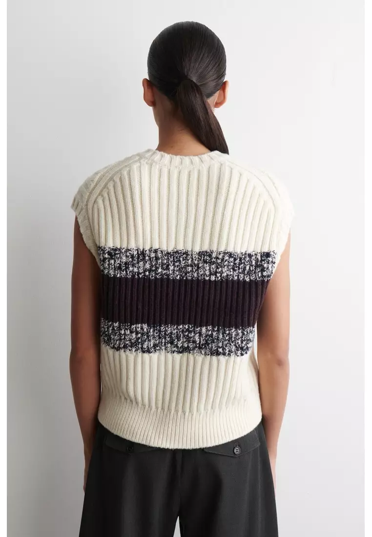 TEXTURED MERINO WOOL V-NECK VEST