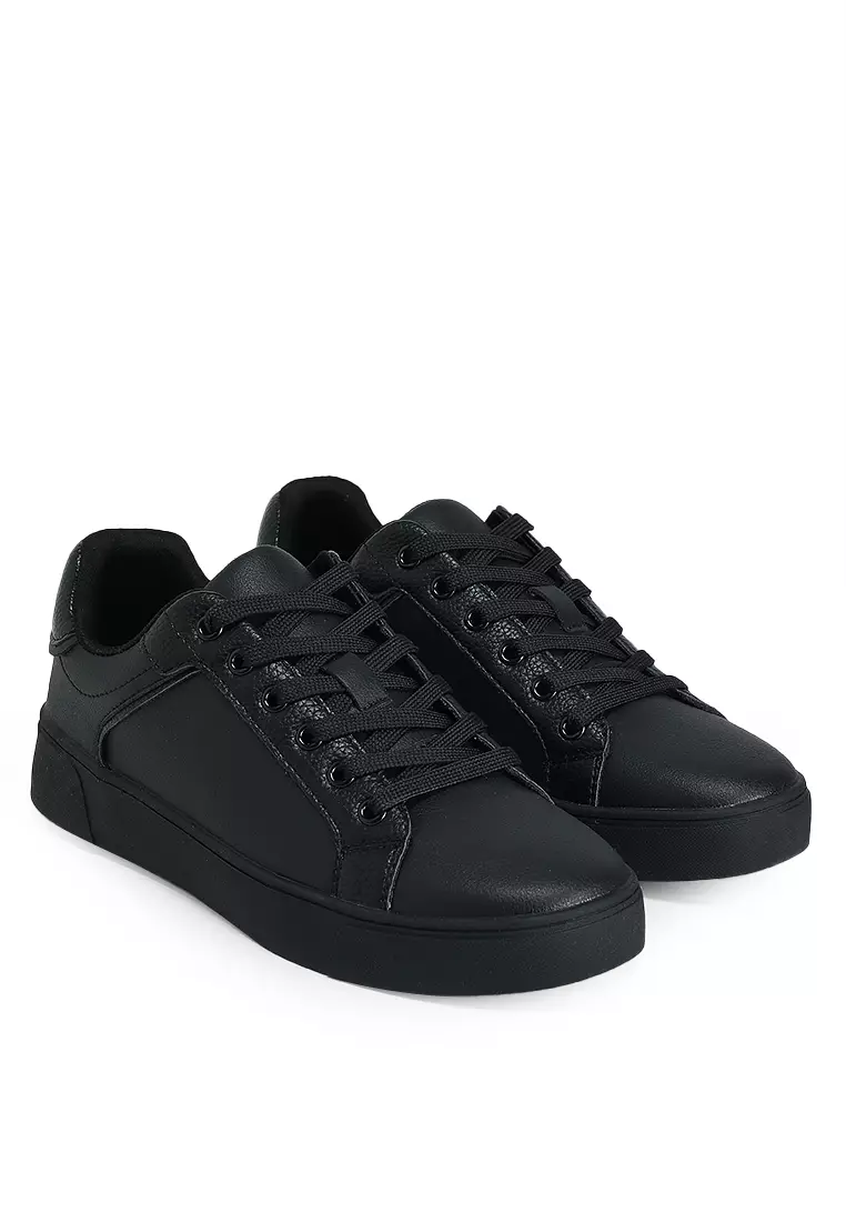 Tarynn Sneakers