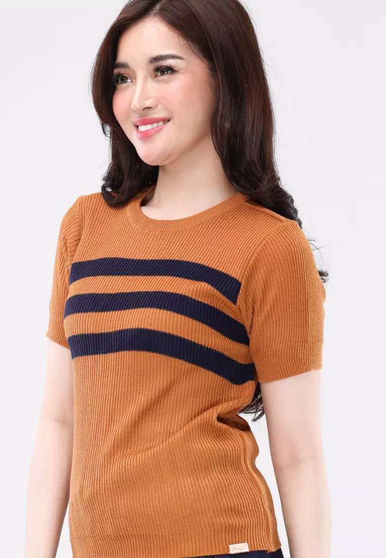 Knitted Short Sleeves Top