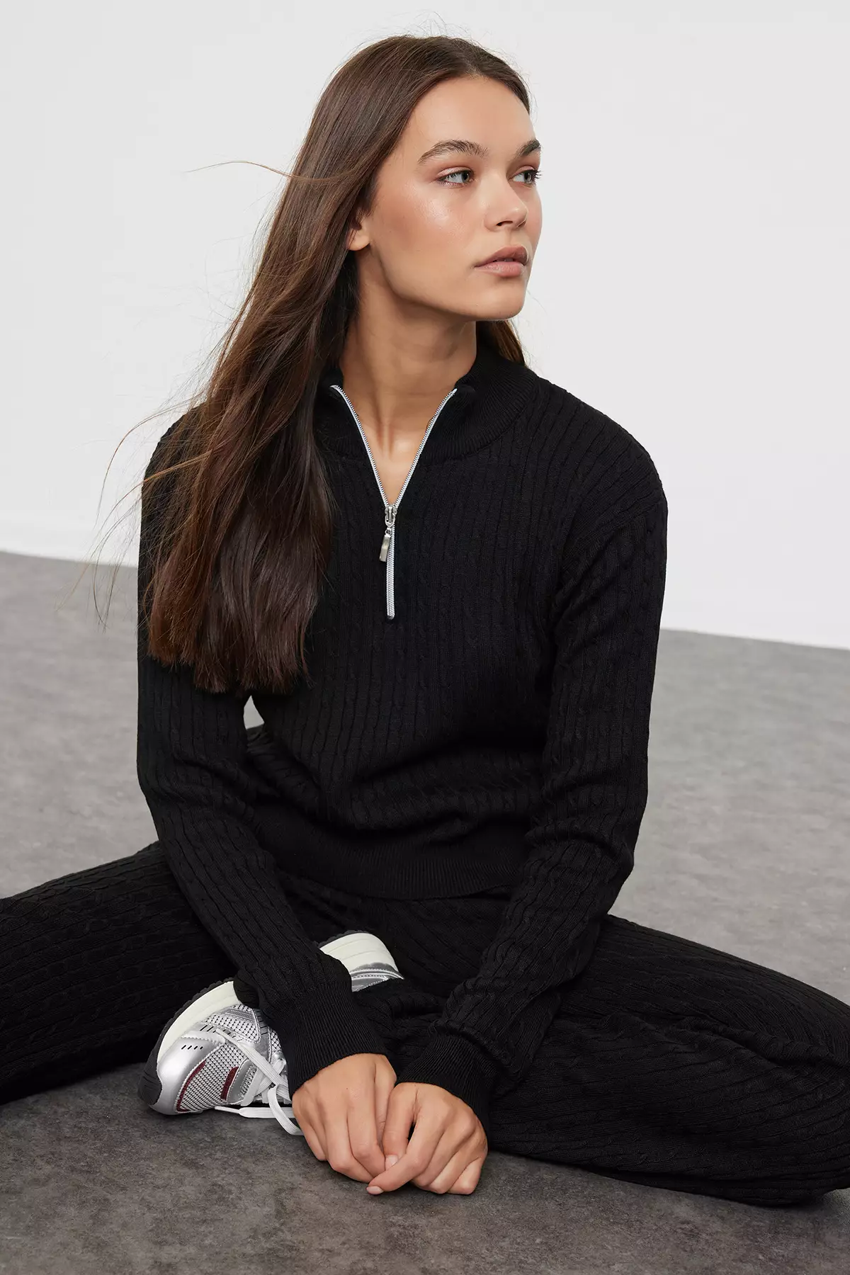 Black Zippered Knitwear Bottom-Top Set TWOAW25AU00059