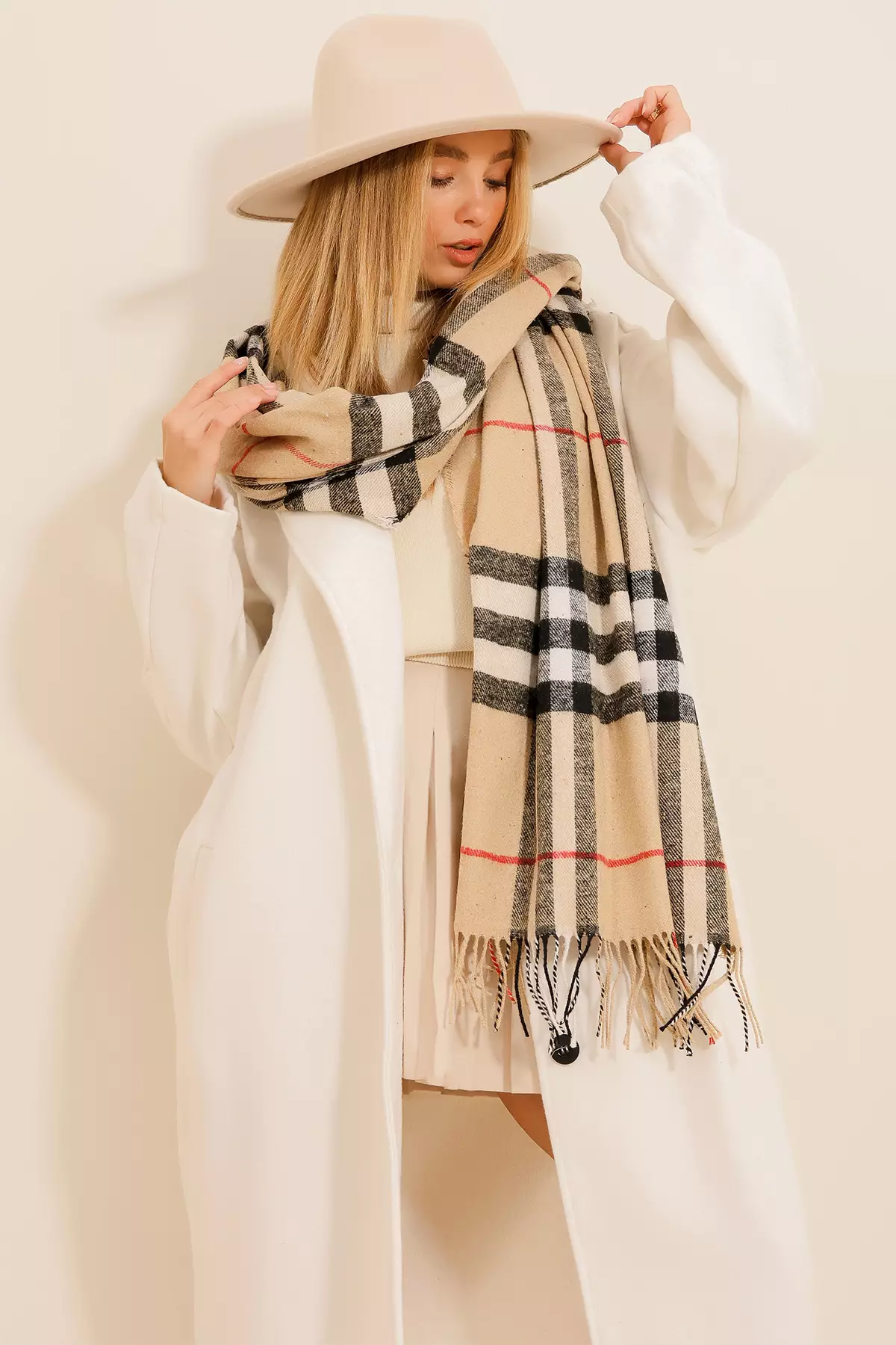Women's Beige Checked Shawl Alc-X11152