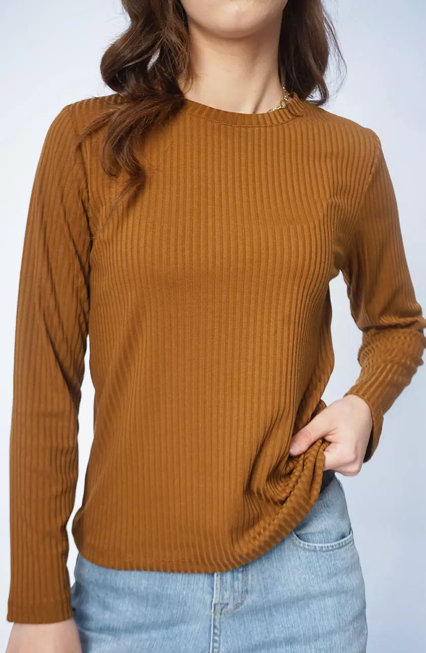 Kaos Wanita Abigail Light Brown