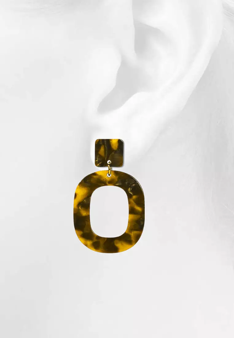 Tortoiseshell Leopard Print Drop Earrings in Brown