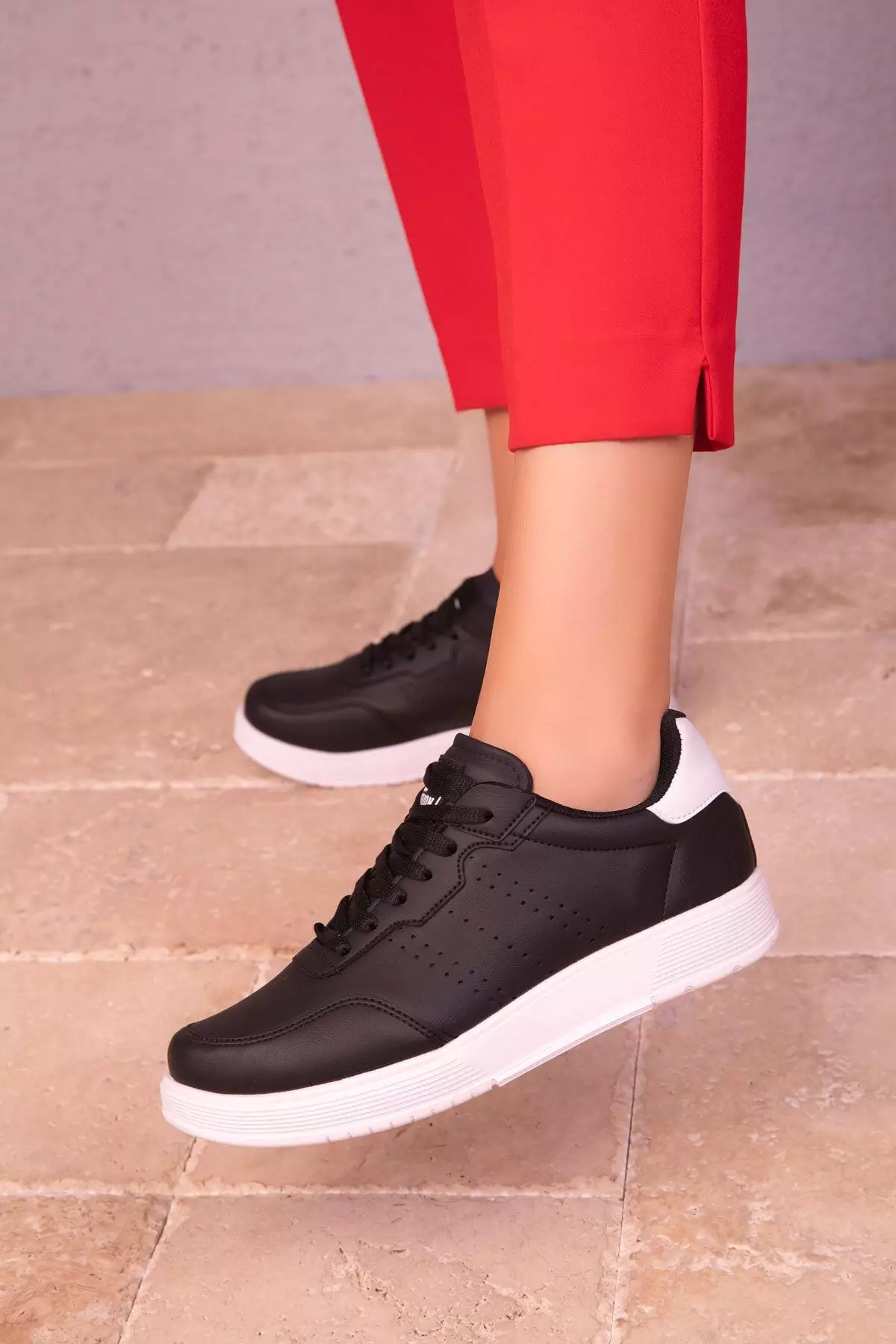 Buy Soho Black/White Sneakers 2024 Online ZALORA(00)