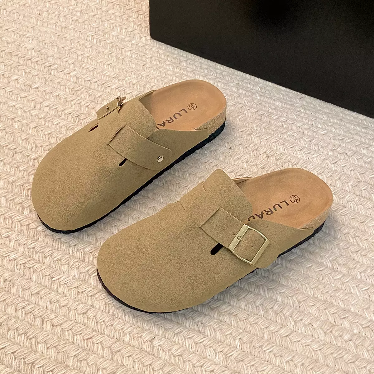 Sandal Wanita Rumah Santai Sendal Lebar Cewek Nyaman Dipakai WL24115