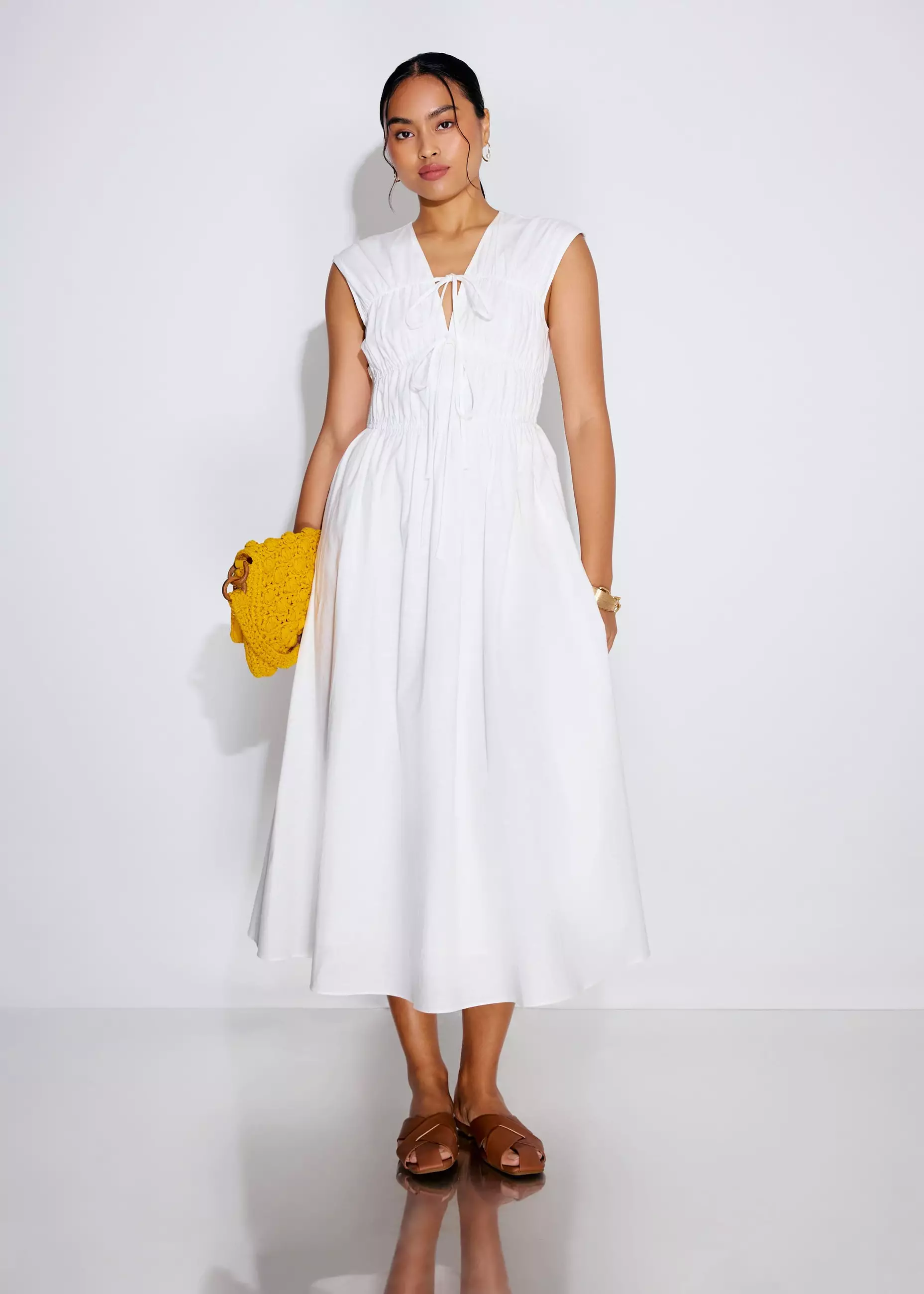 Jual Love, Bonito Dress Wanita - Linen Front Tie Fit & Flare Elastic Midaxi  Dress Original 2026 | ZALORA Indonesia