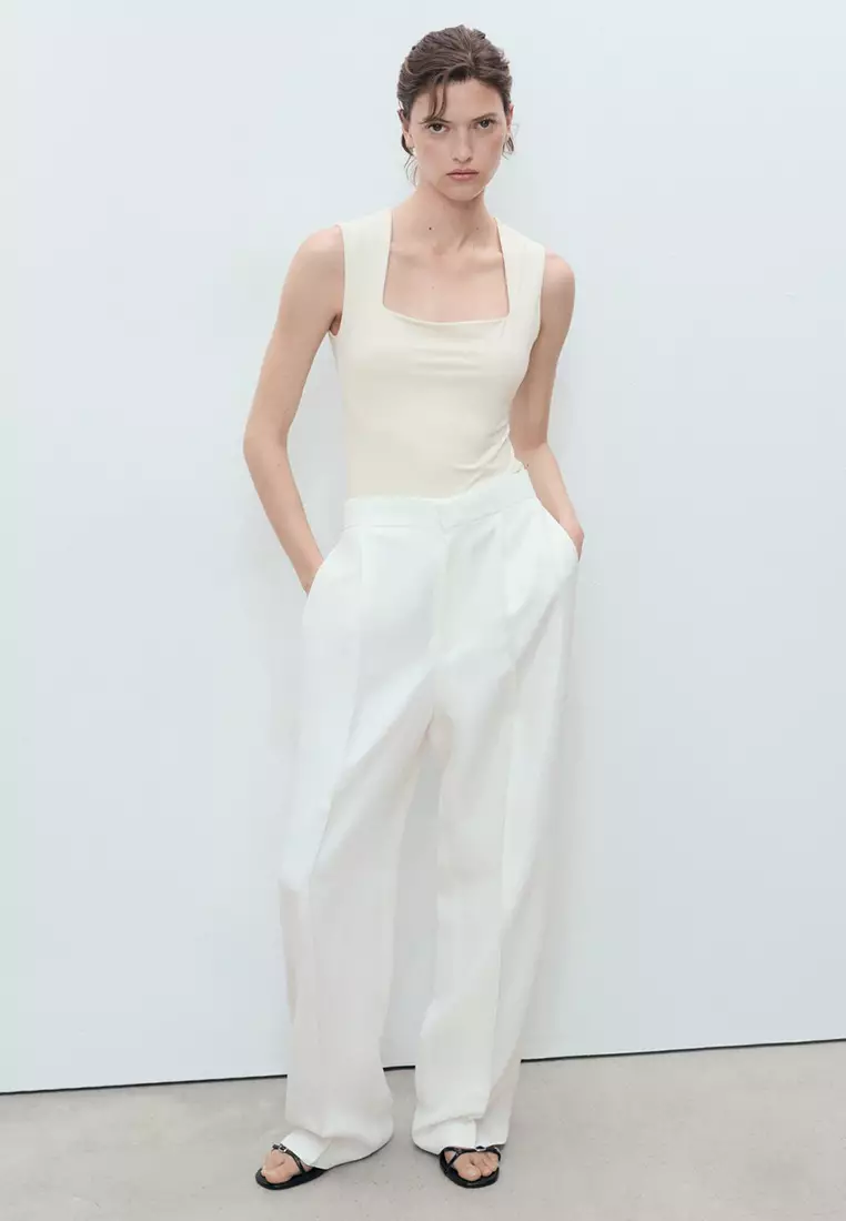 Fitted Top With Wide Straps