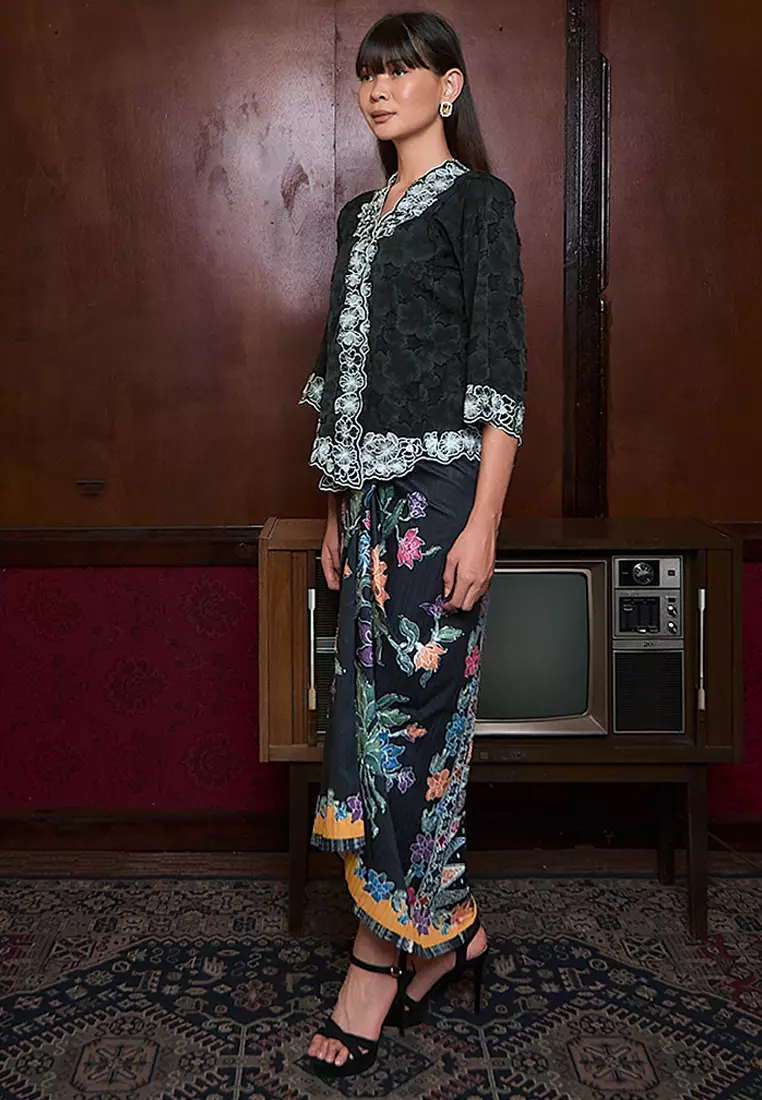 Buy MASLEA Kebaya Kesuma Online | ZALORA Malaysia