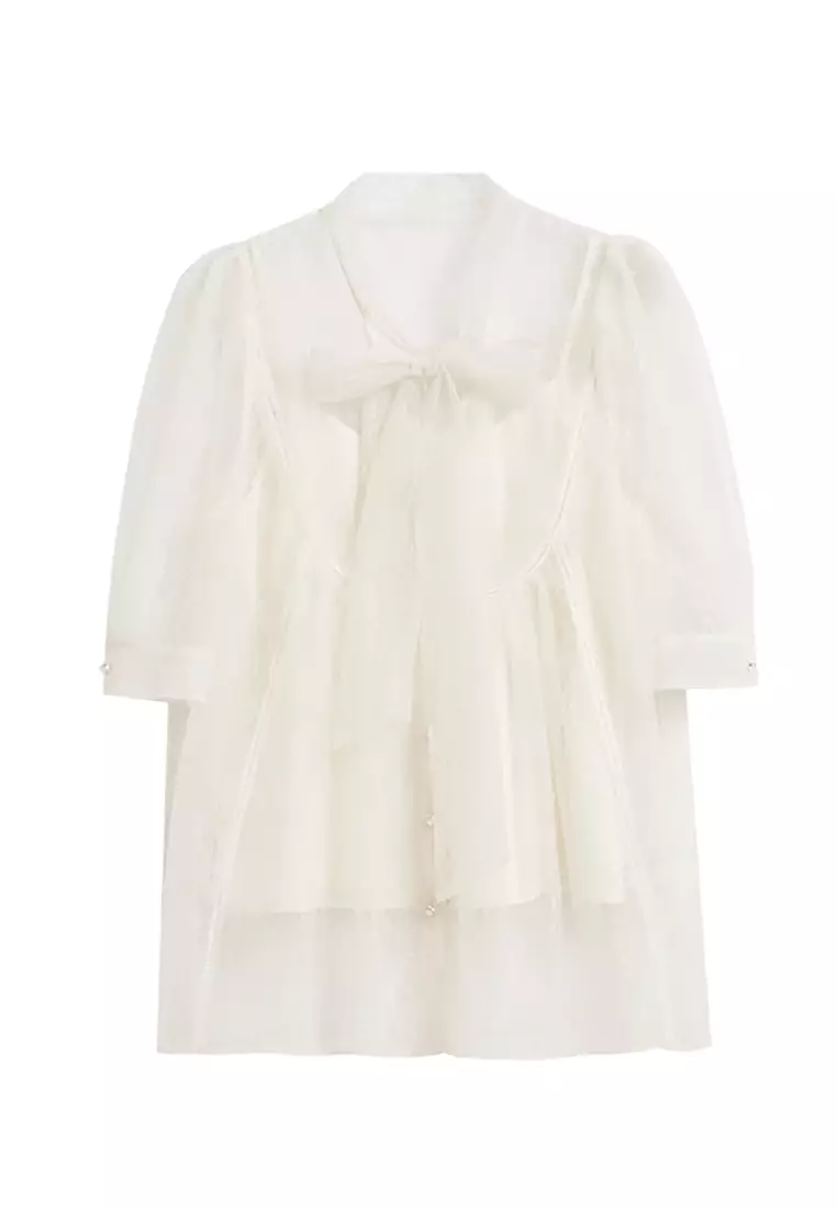 Laced Pleated Blouse with Front Ribbon