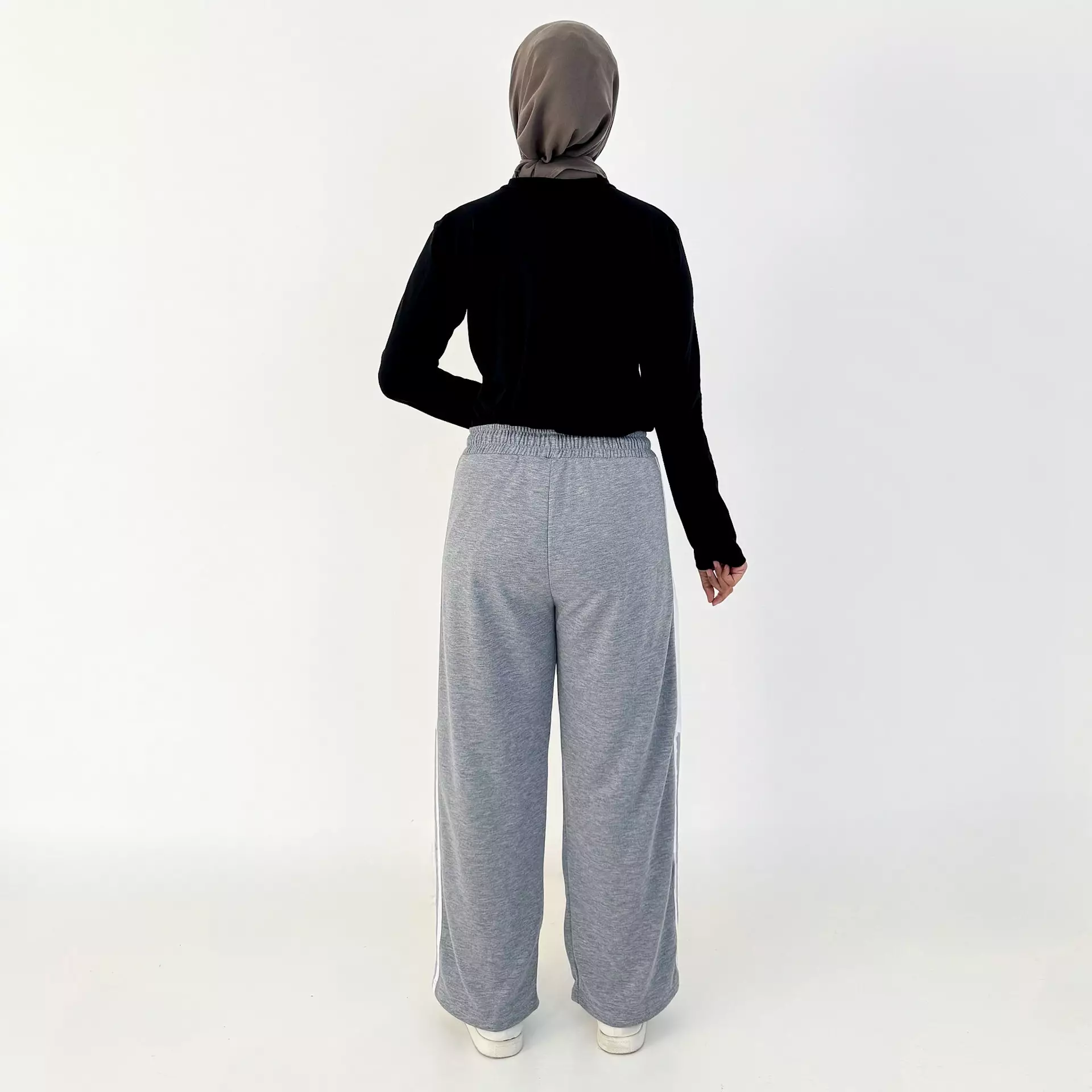 Celana Panjang Wanita - GITA SPORTY PANTS [ABU MUDA]