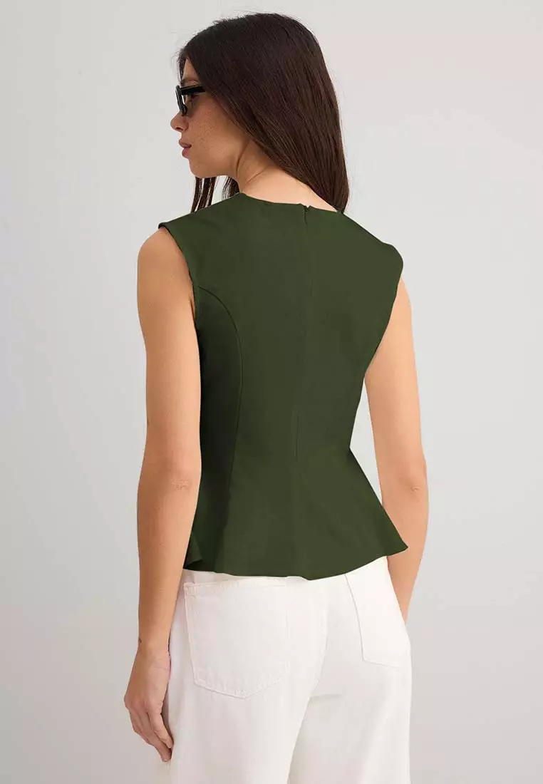 Gabardine Peplum Pocket Detail Woven Top