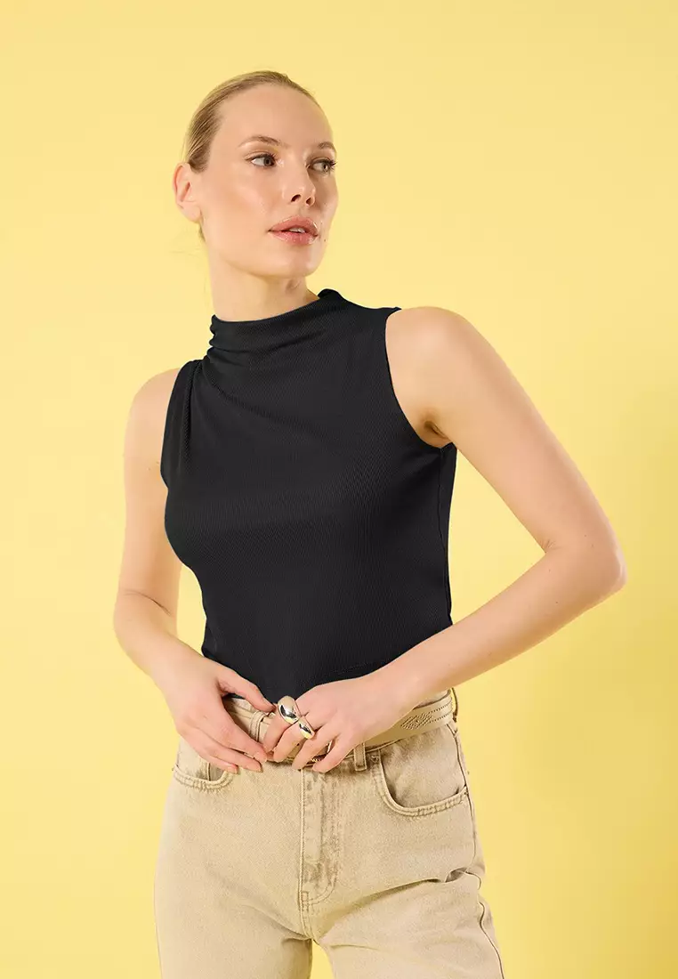 Black Gathered Detail Regular Pattern Crop Knitted Blouse Twoss25Bz00262